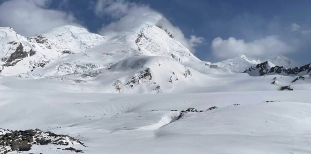 Black Peak Expedition Kala Nag 6387m in Uttarkashi Uttarakhand with snow covered Himalayan peak