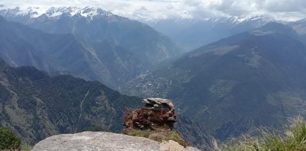 Chenap Valley trek alpine meadows with Himalayan peaks in Uttarakhand