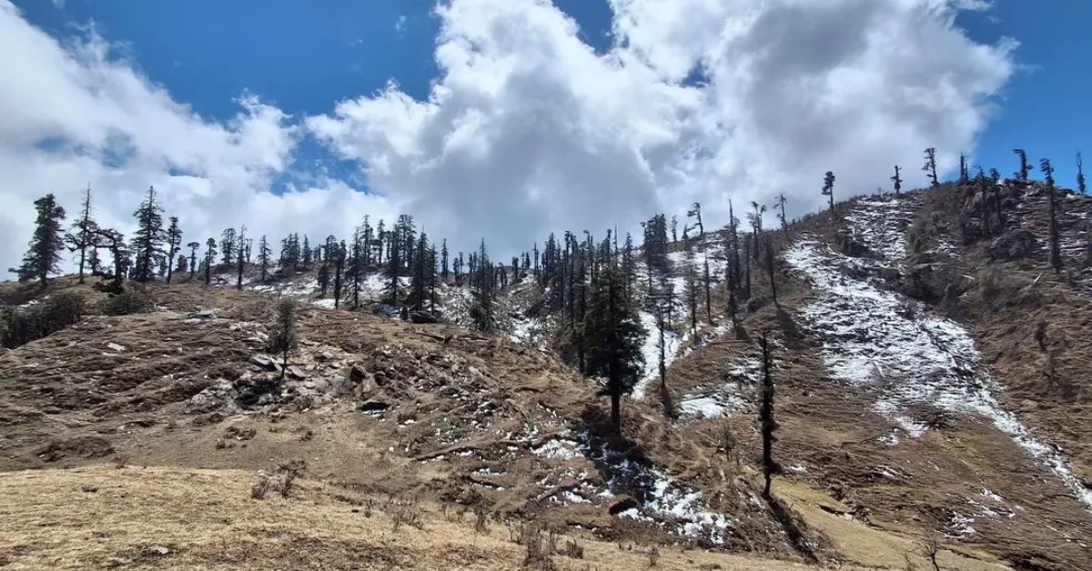 Dudhatoli Trek Uttarakhand alpine meadows view