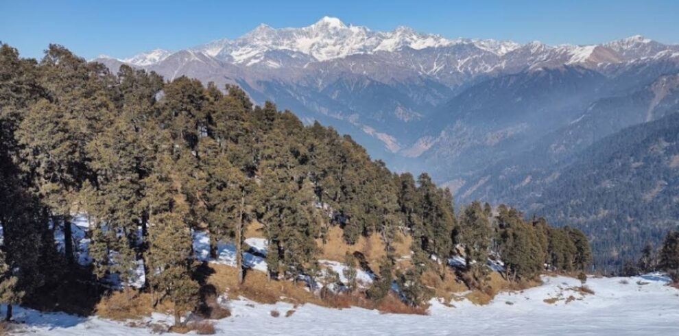 Mukta Top Trek summit view with Bandarpoonch and Gangotri peaks in Uttarakhand